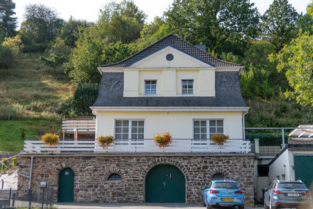 September 2020 11:37